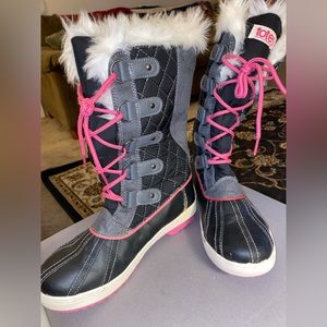 Totes kids winter snow boots